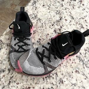 Nike Metcon cross training shoes. New, no box, size 8. Black, pink, grey.